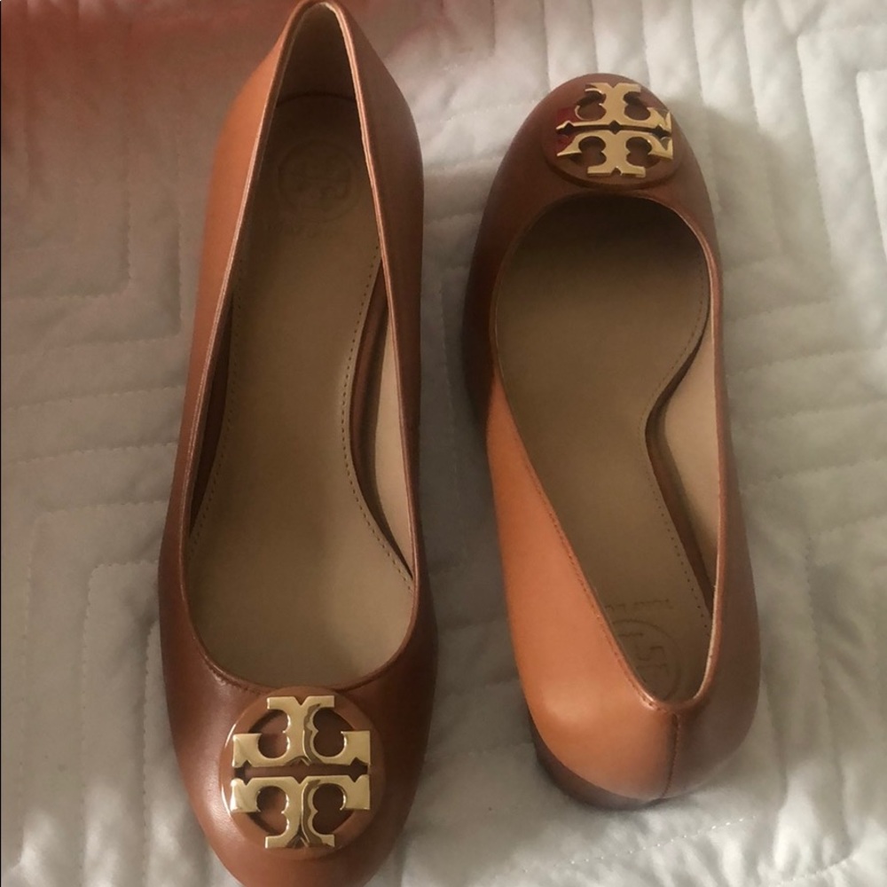 Brand NEW Tory Burch pumps